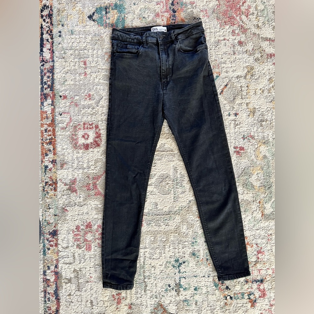 Zara Black Skinny Jeans Size 8